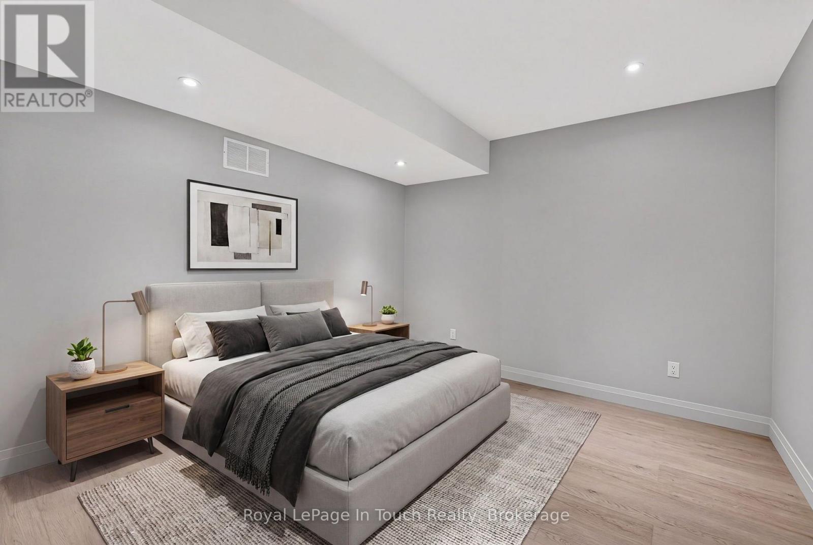 160 TINY BEACHES ROAD N - 35