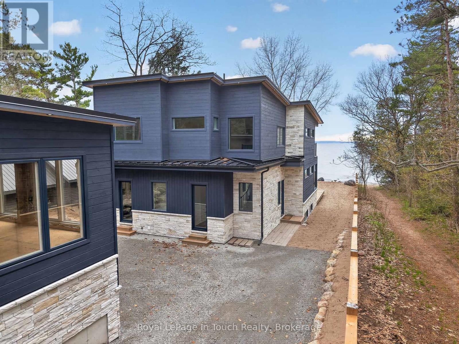160 TINY BEACHES ROAD N - 4