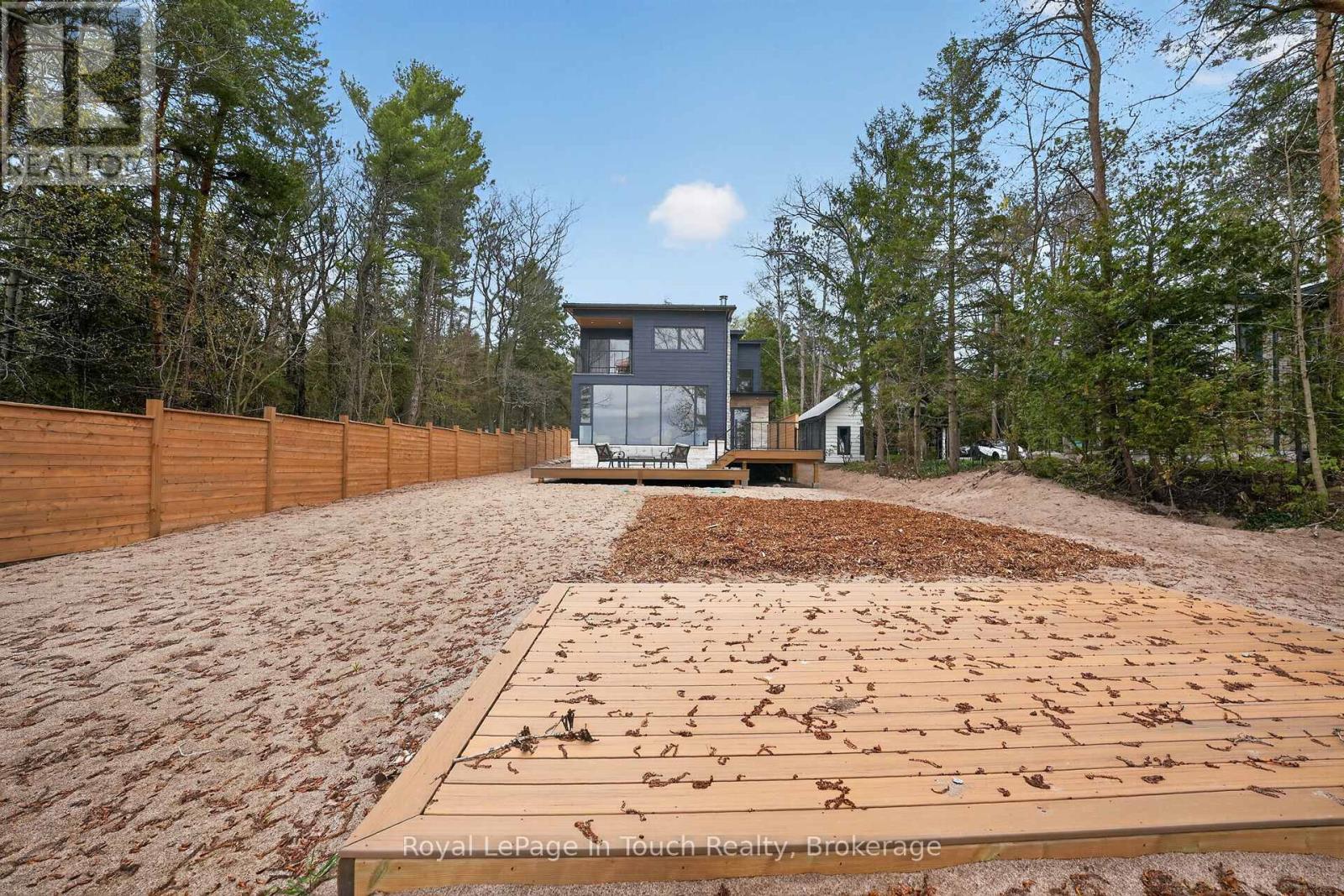 160 TINY BEACHES ROAD N - 44