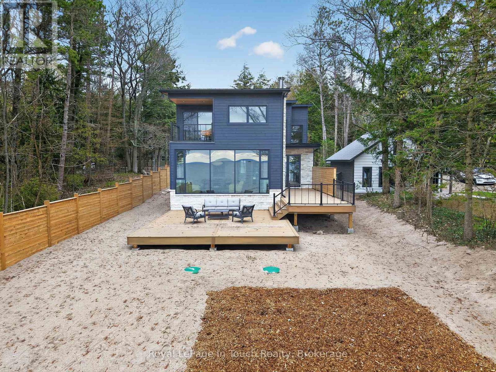 160 TINY BEACHES ROAD N - 45