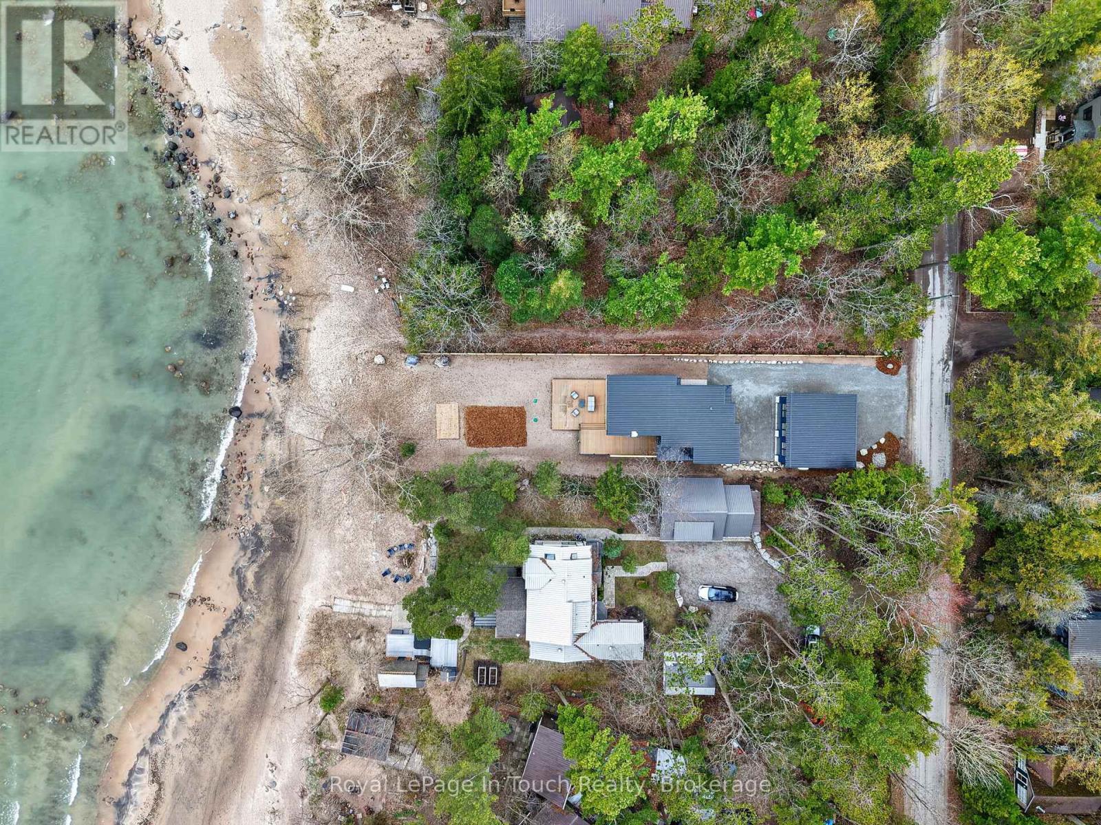 160 TINY BEACHES ROAD N - 48