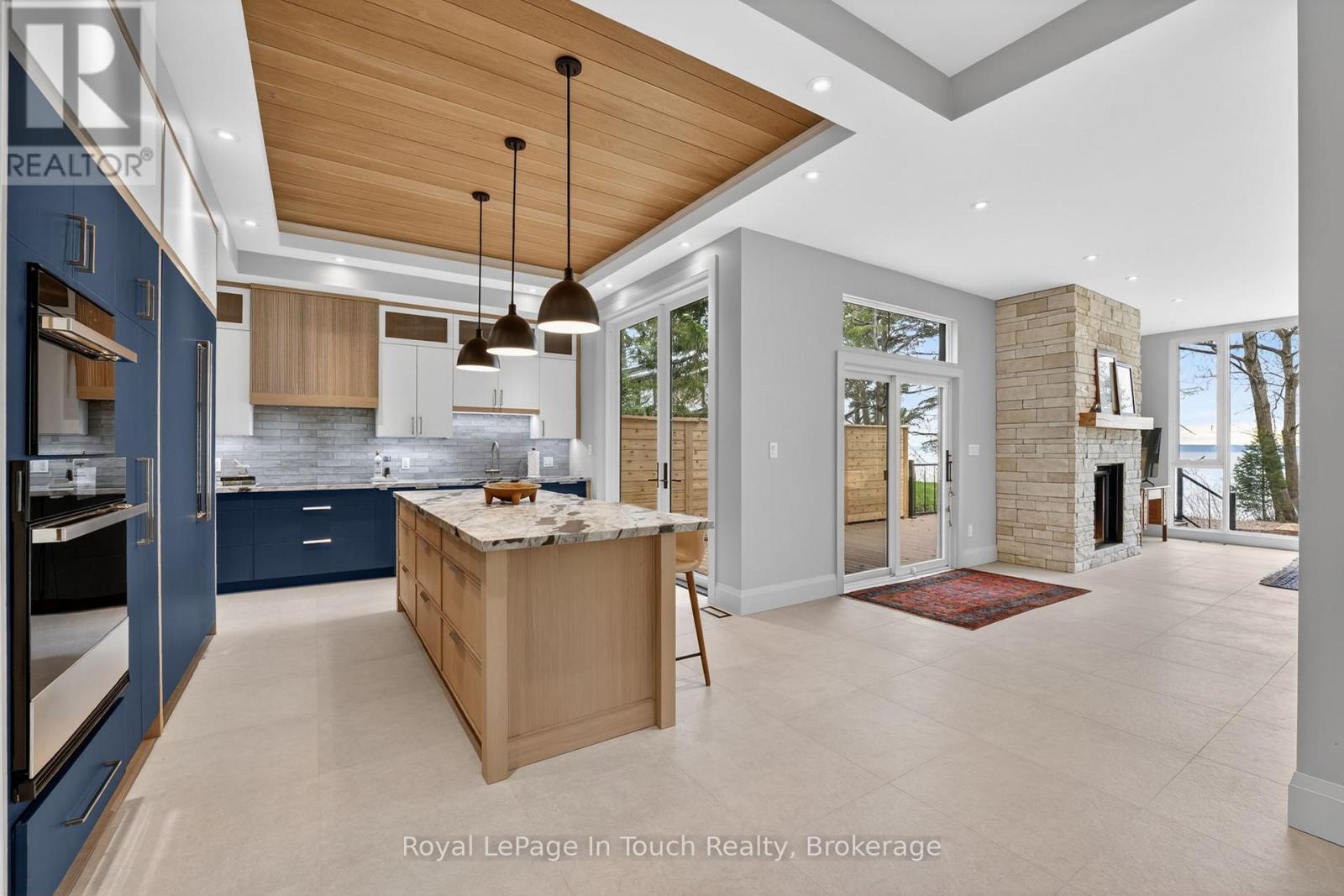 160 TINY BEACHES ROAD N - 6