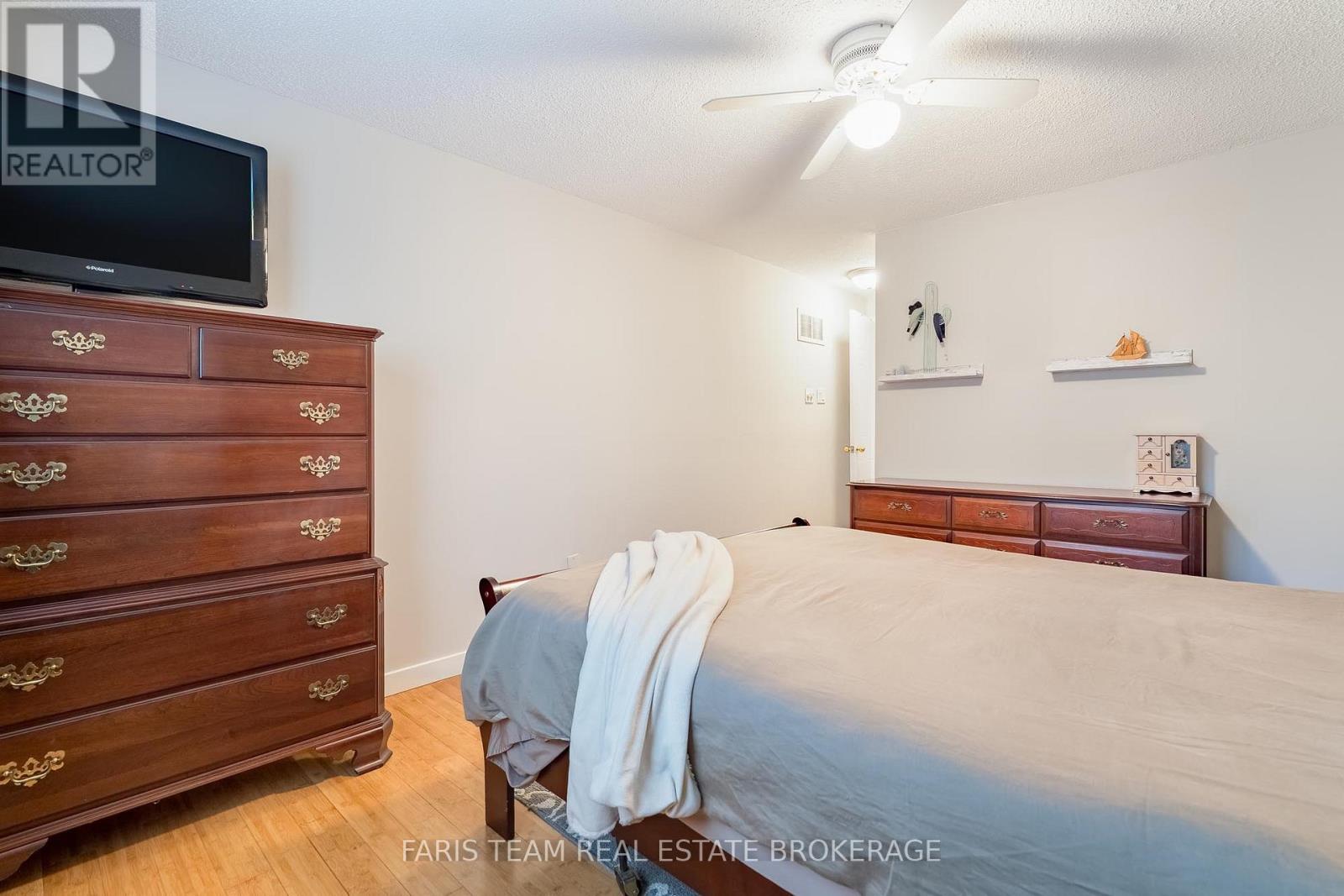 44 HADDEN CRESCENT - 14