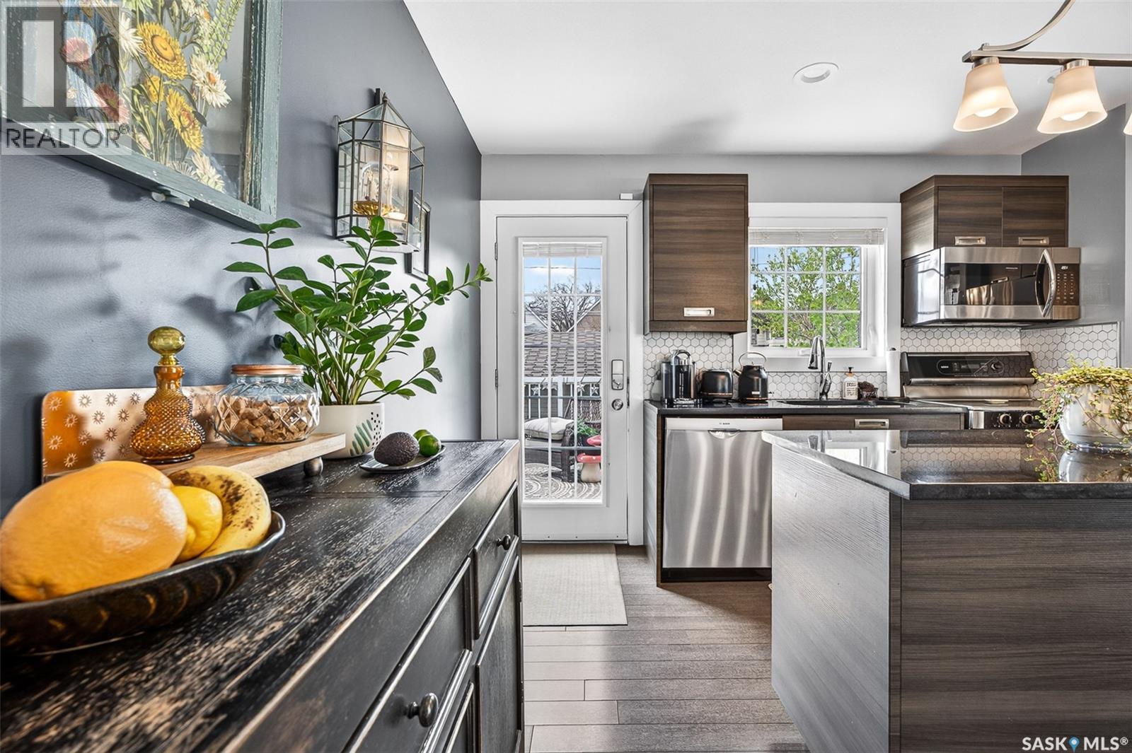 1048 6th AVENUE NW - 10