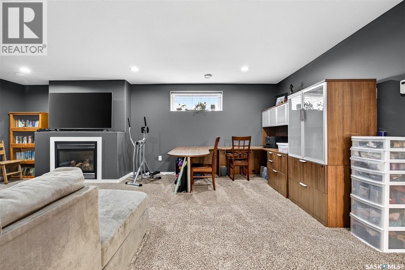 1048 6th AVENUE NW - 45