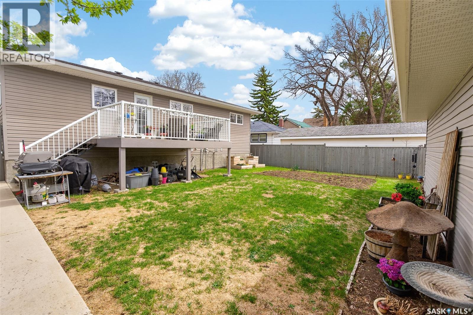 1048 6th AVENUE NW - 47