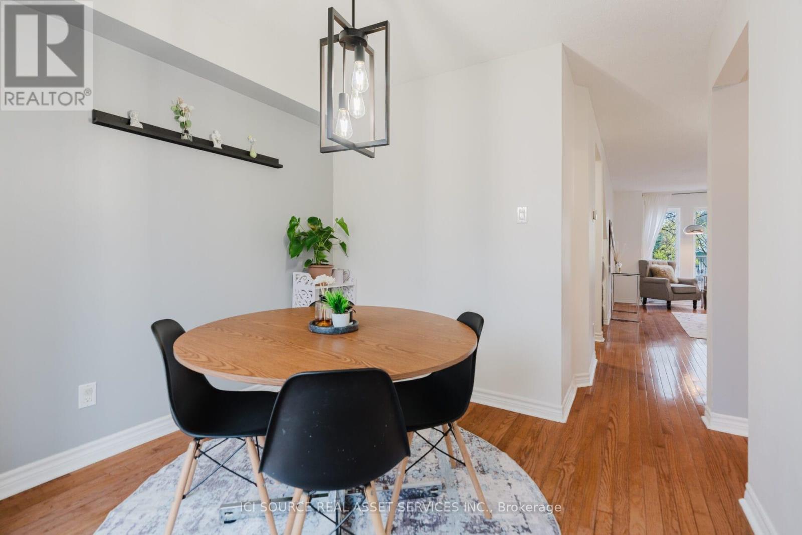 149 WOODGATE WAY - 13