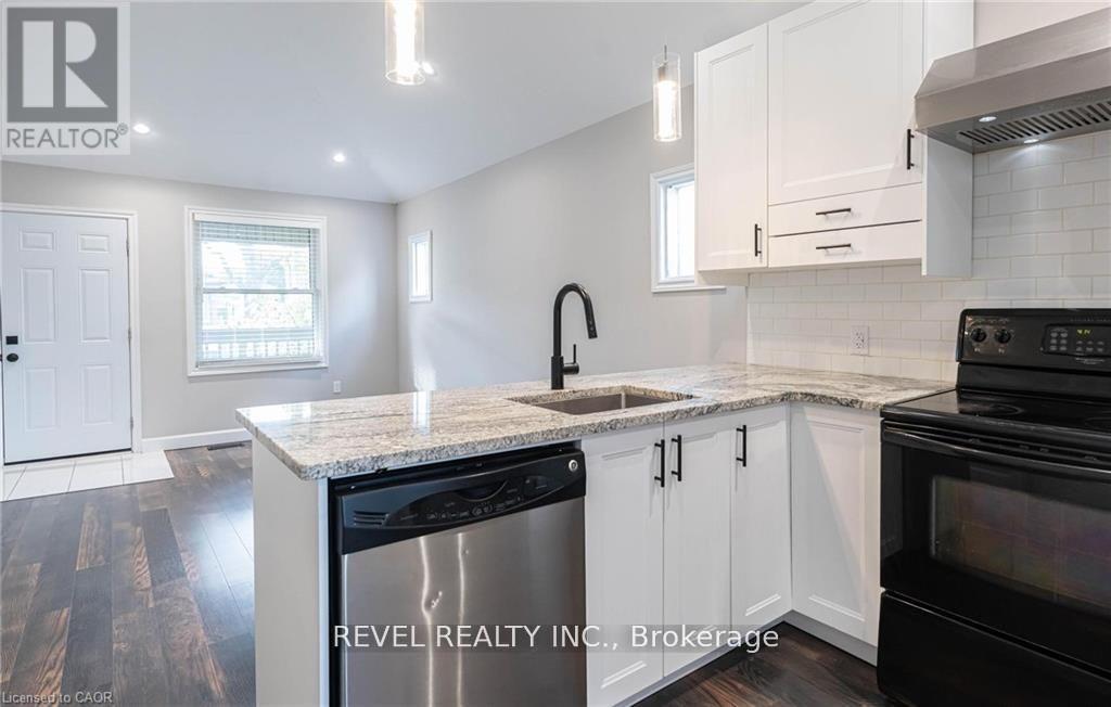 222 KENSINGTON AVENUE N - 15