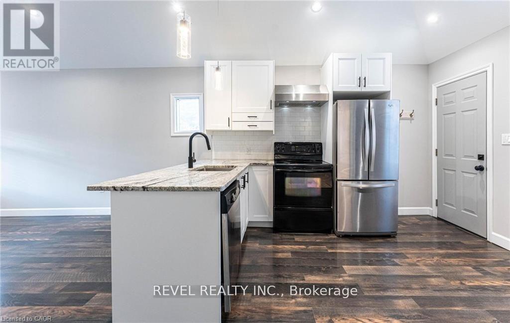 222 KENSINGTON AVENUE N - 12