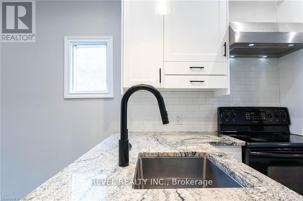 222 KENSINGTON AVENUE N - 14