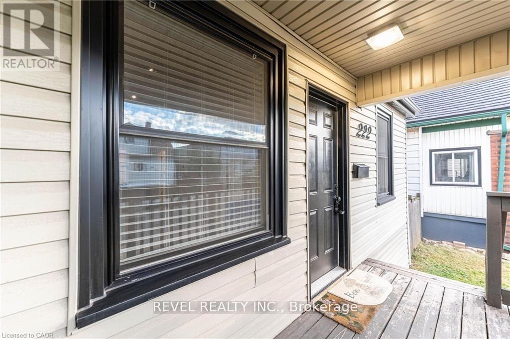 222 KENSINGTON AVENUE N - 3