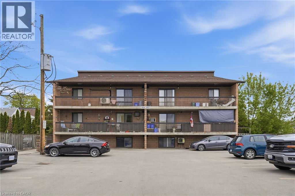 #104 482 JAMES Street N - 1