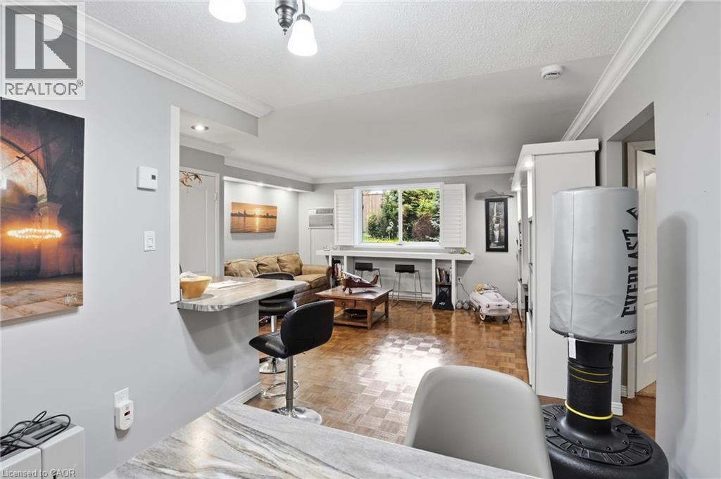 #104 482 JAMES Street N - 11