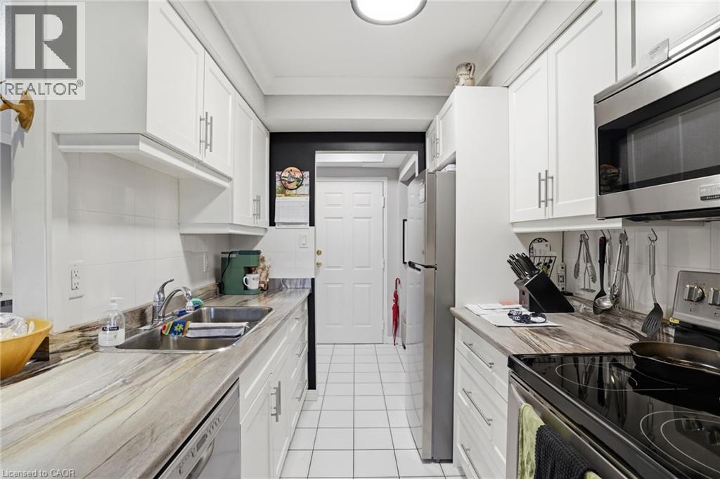 #104 482 JAMES Street N - 16