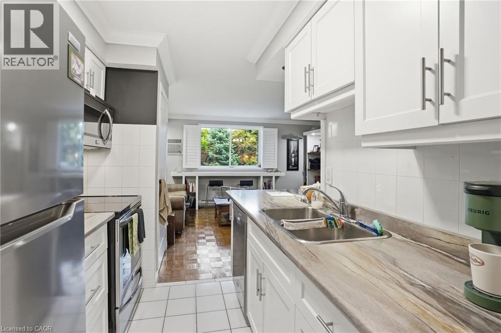#104 482 JAMES Street N - 18