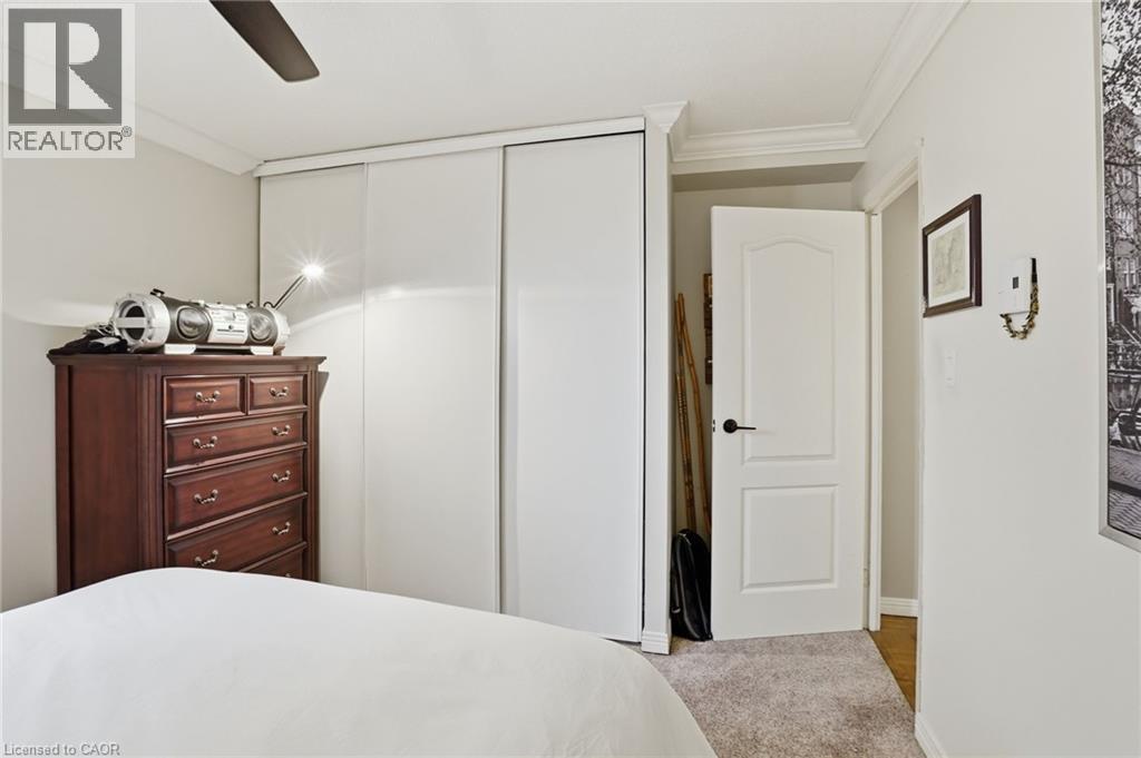 #104 482 JAMES Street N - 34