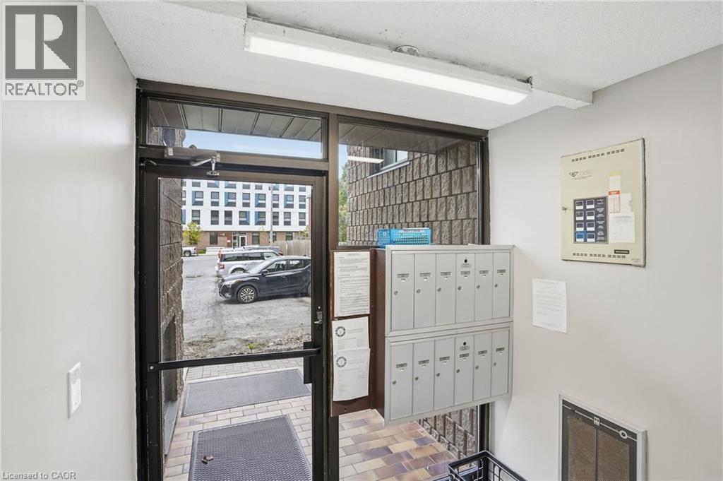 #104 482 JAMES Street N - 4