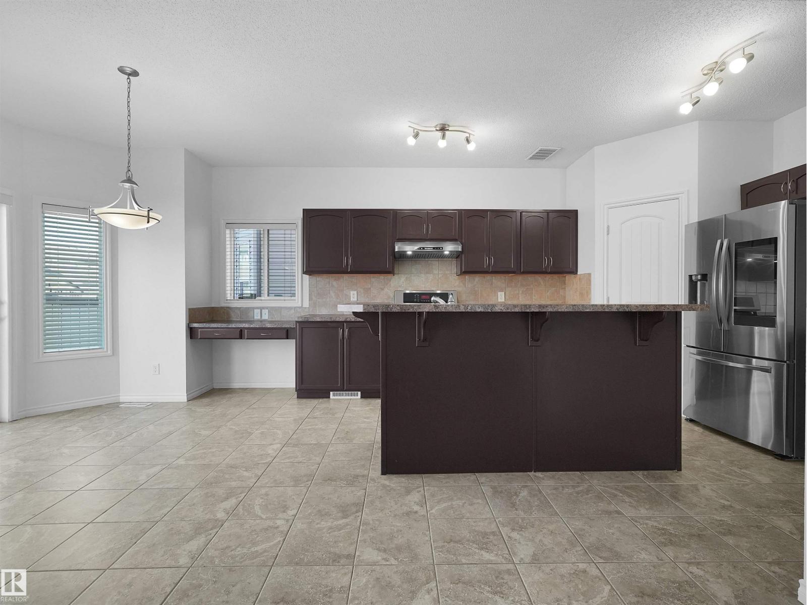 2017 32A ST NW, Edmonton