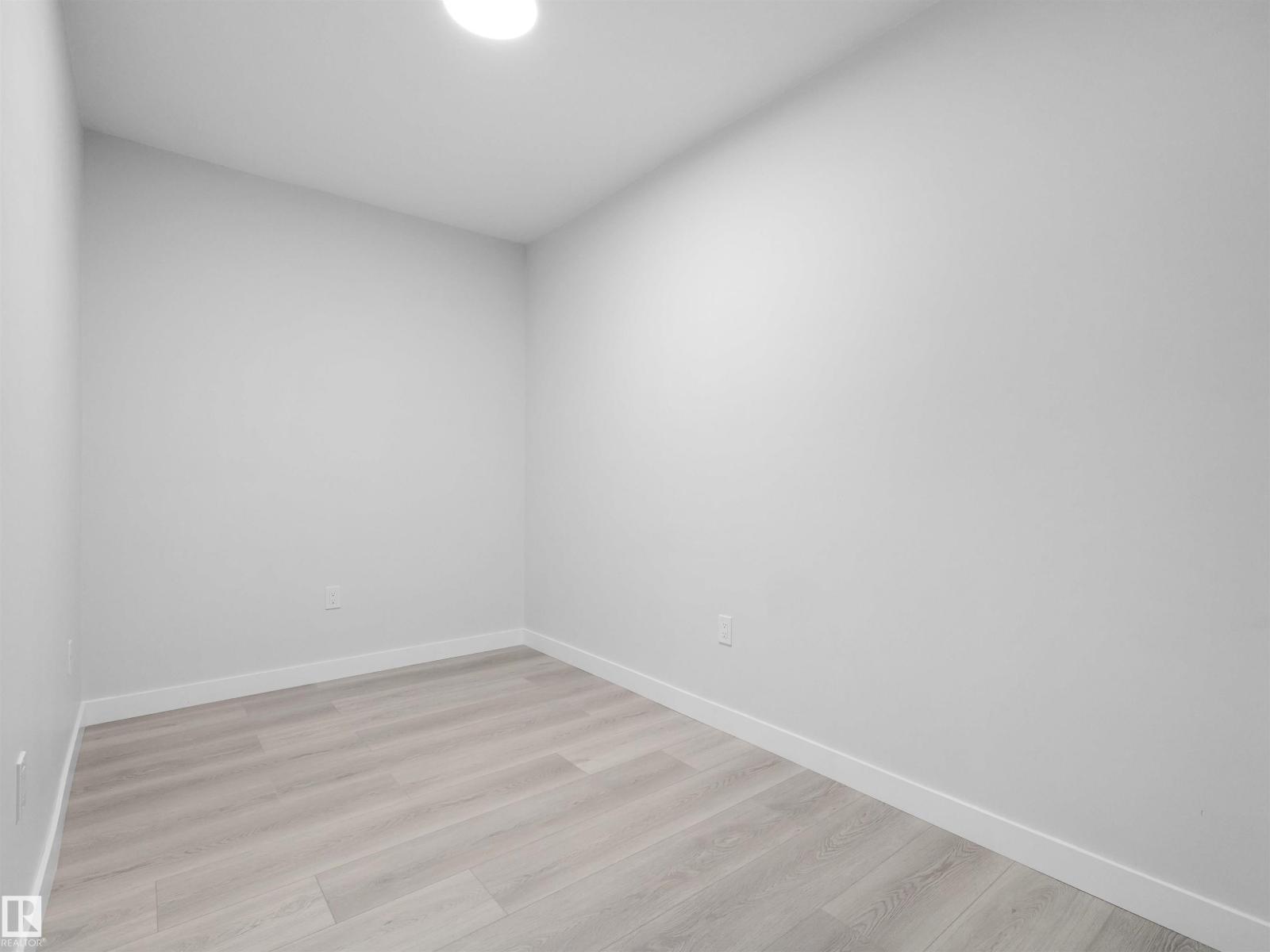 2017 32A ST NW, Edmonton