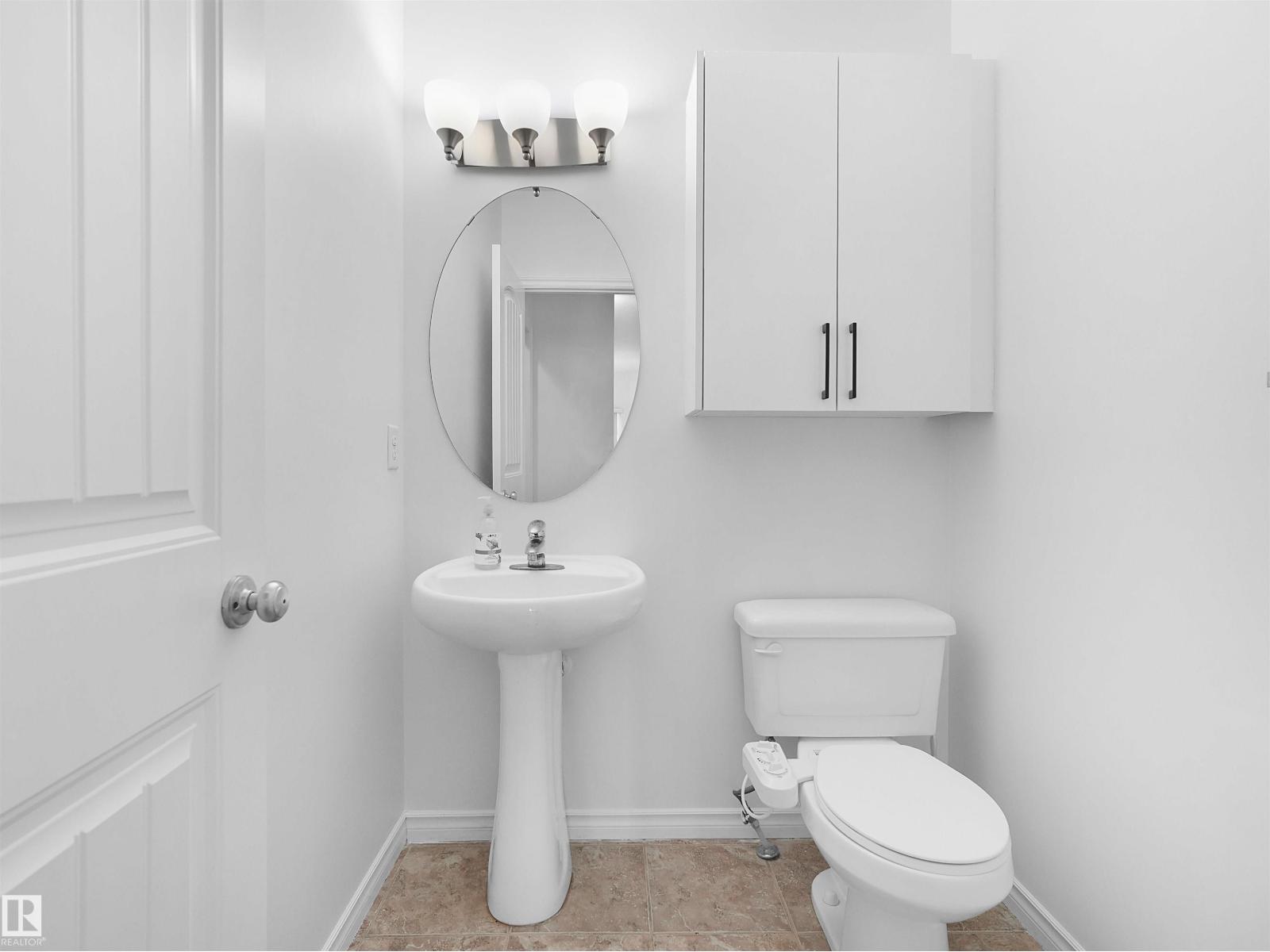 2017 32A ST NW, Edmonton