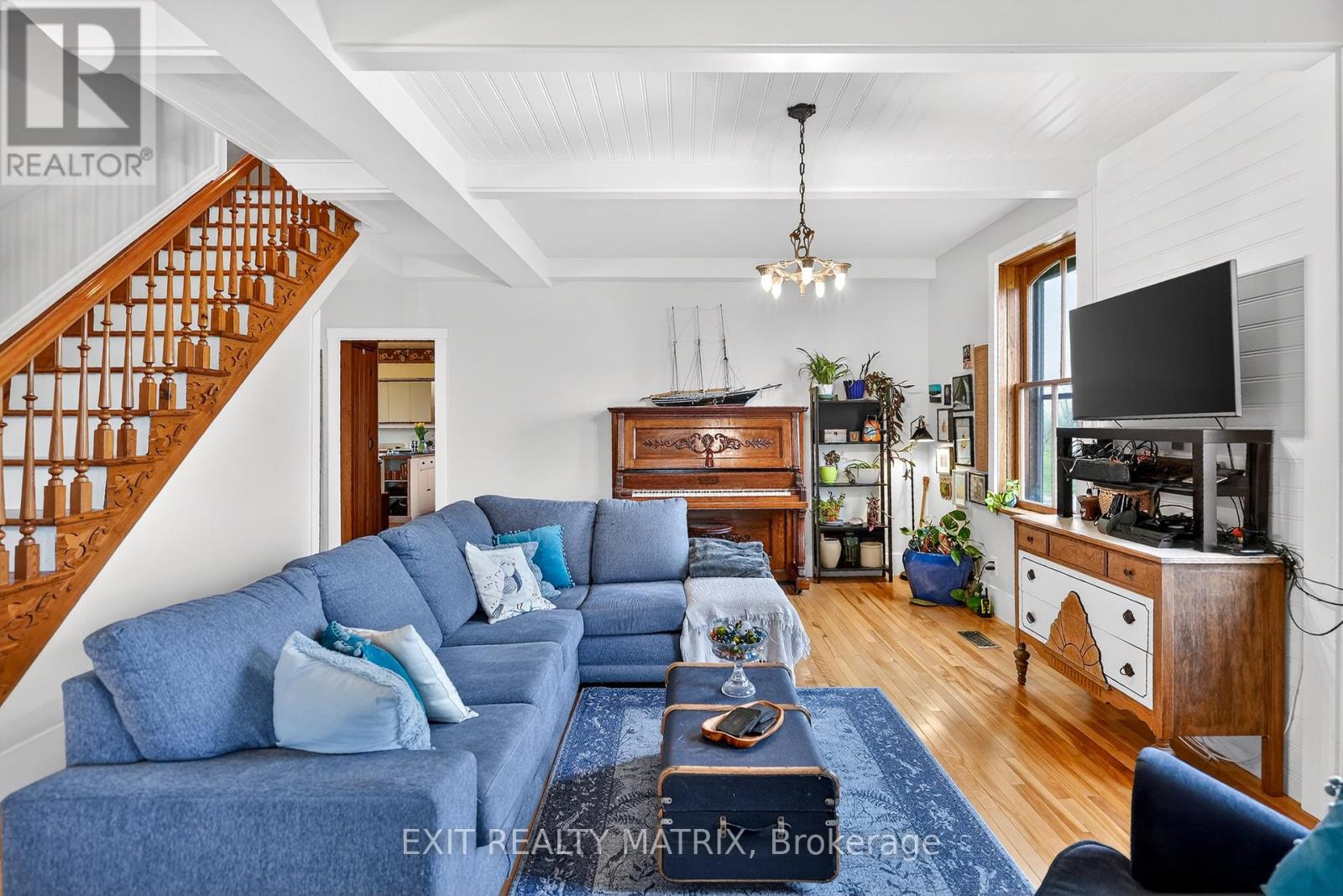 7499 BANK STREET - 12