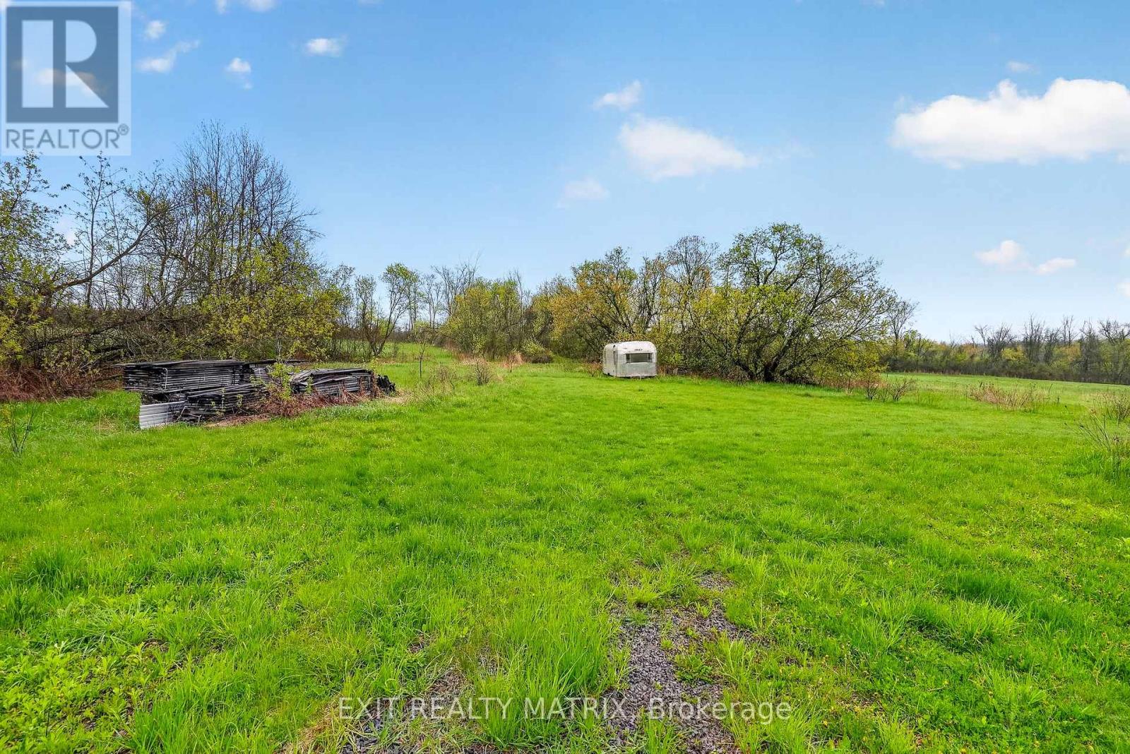 7499 BANK STREET - 30