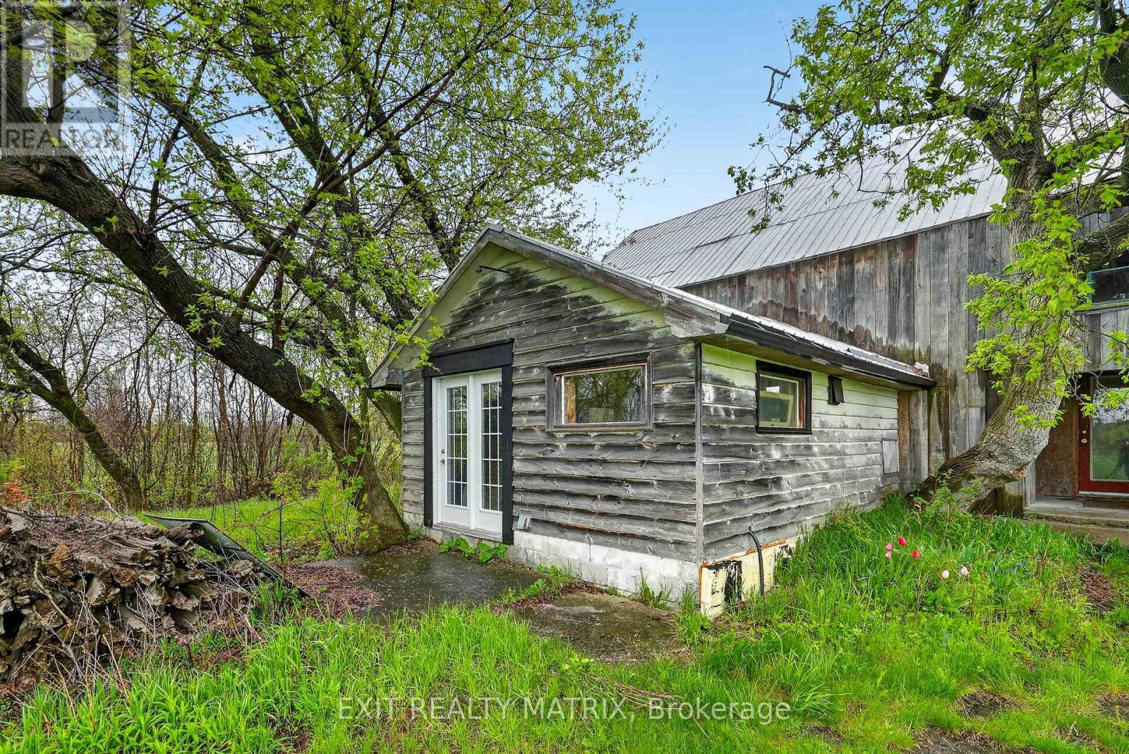 7499 BANK STREET - 31