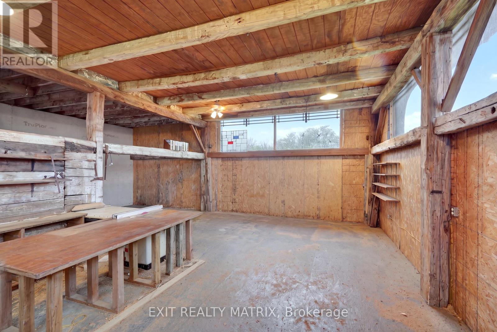 7499 BANK STREET - 33