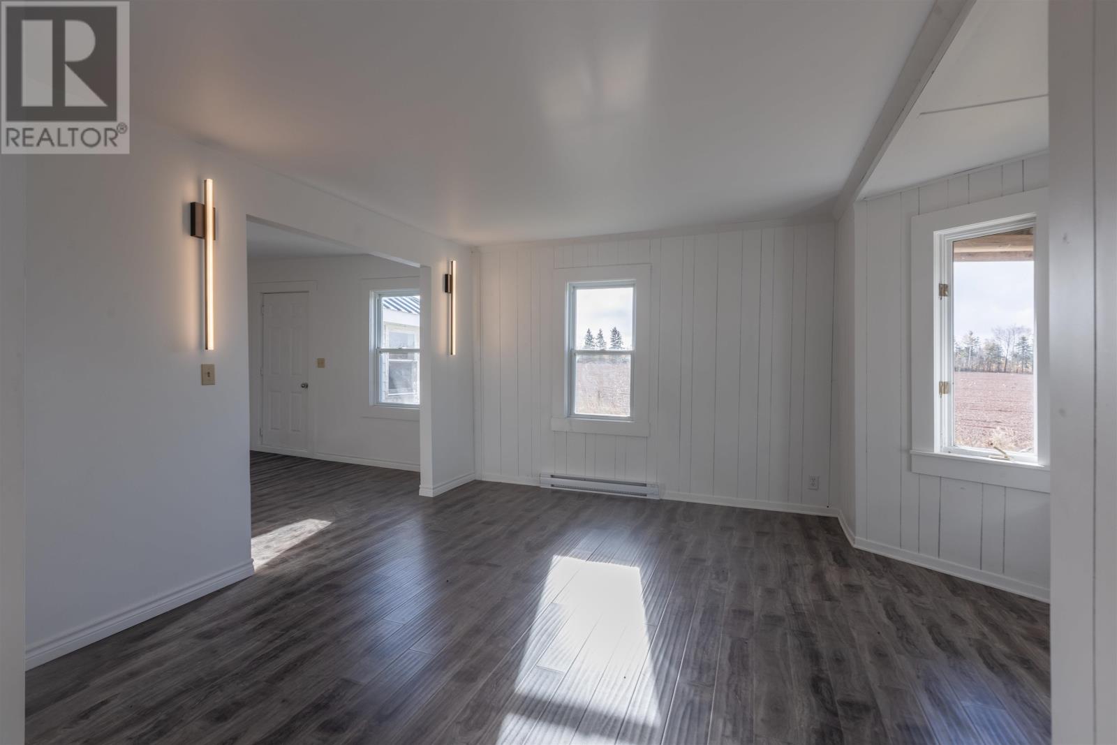 842 Strathcona Road - 19