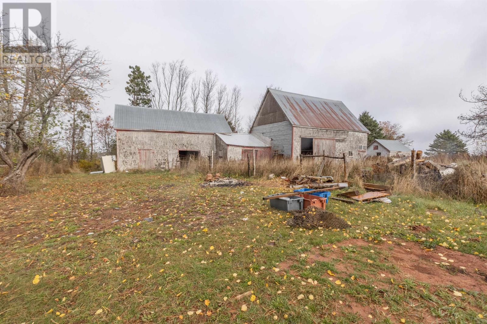 842 Strathcona Road - 9