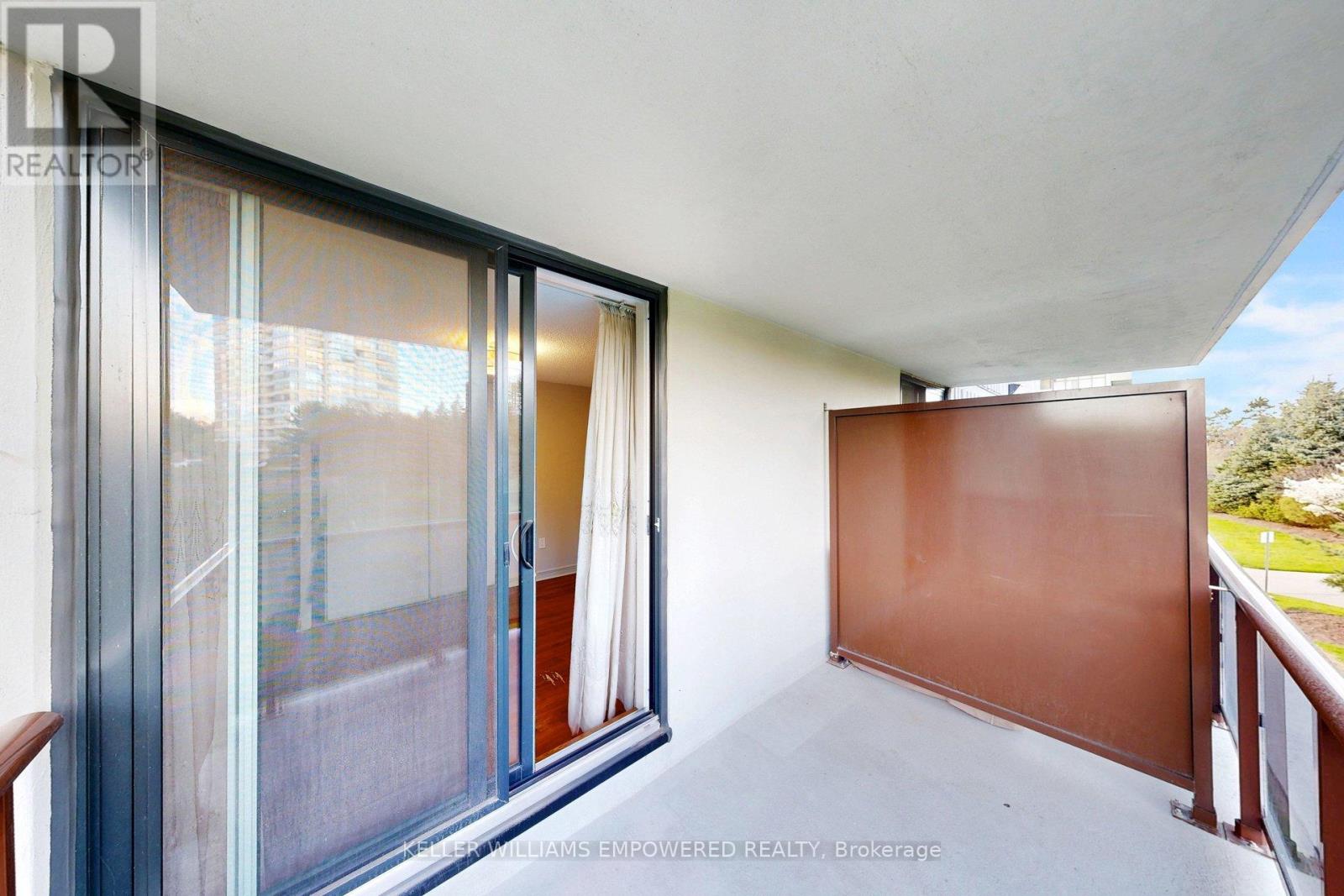 #203 90 FISHERVILLE ROAD - 32