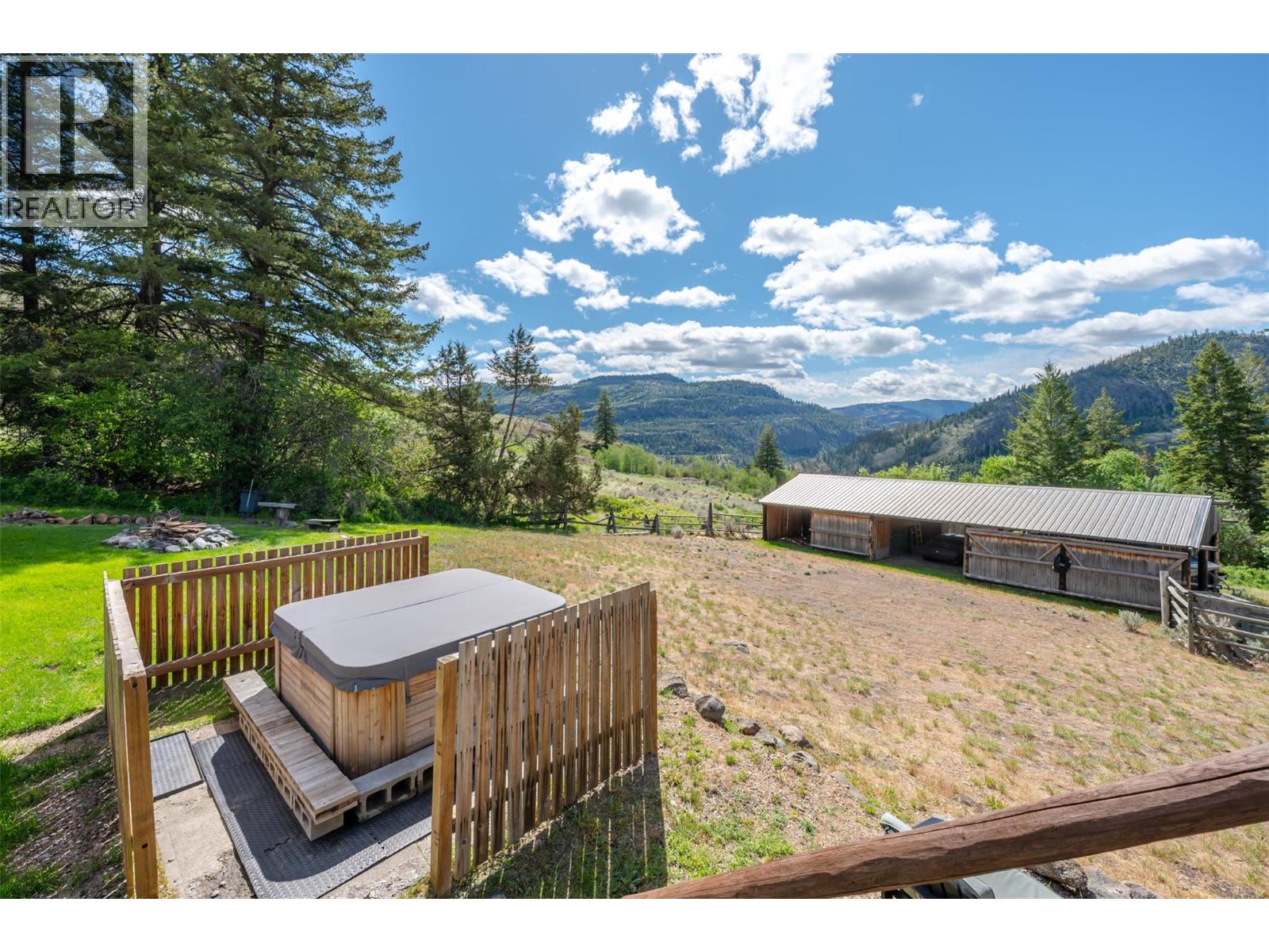 875 Sheep Creek Road, Kaleden