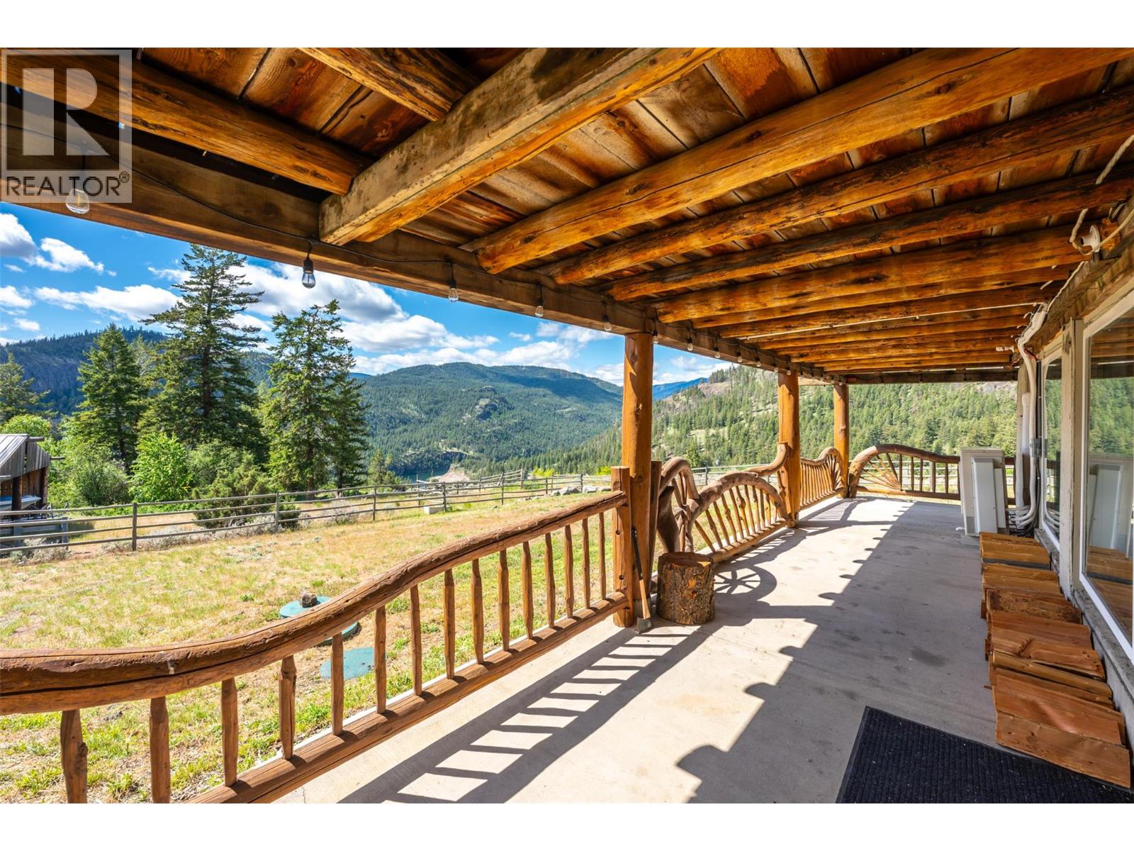 875 Sheep Creek Road, Kaleden