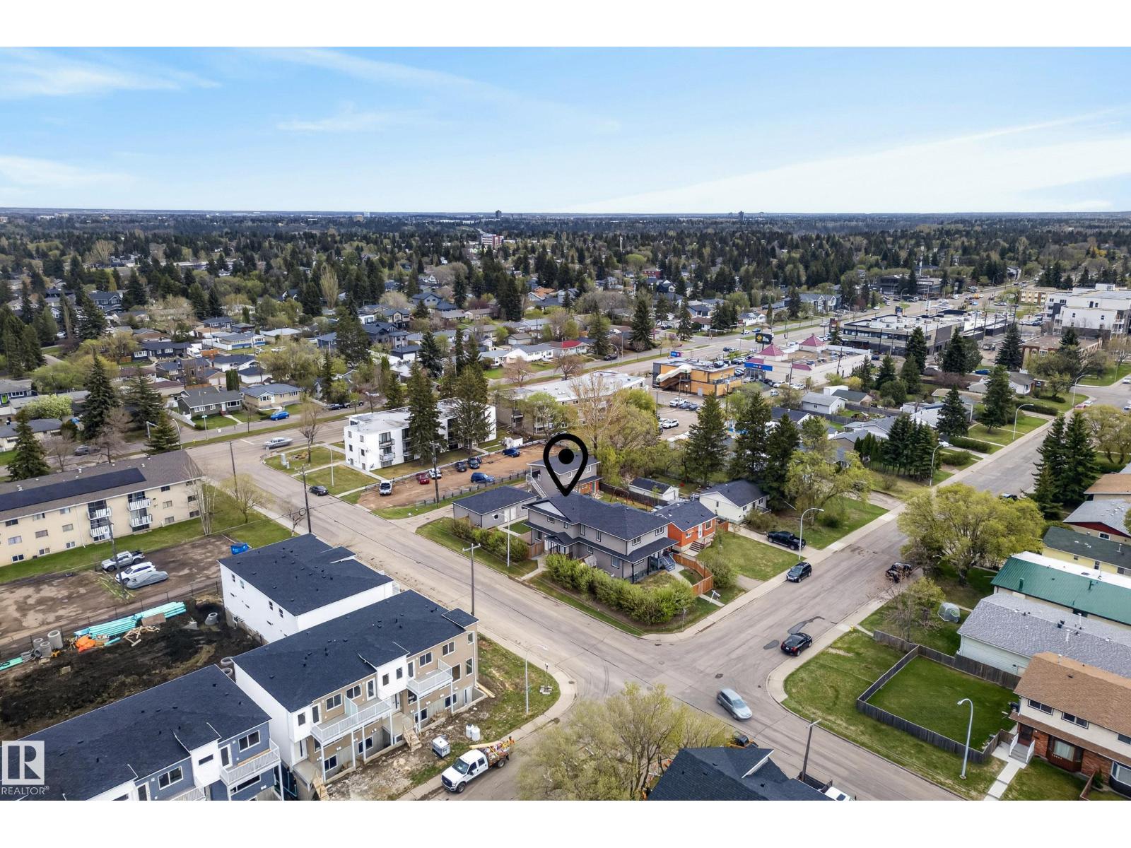 14921 90 AV NW - 47