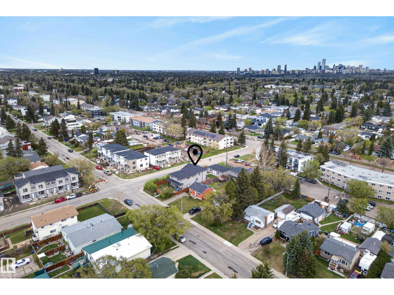 14921 90 AV NW - 48