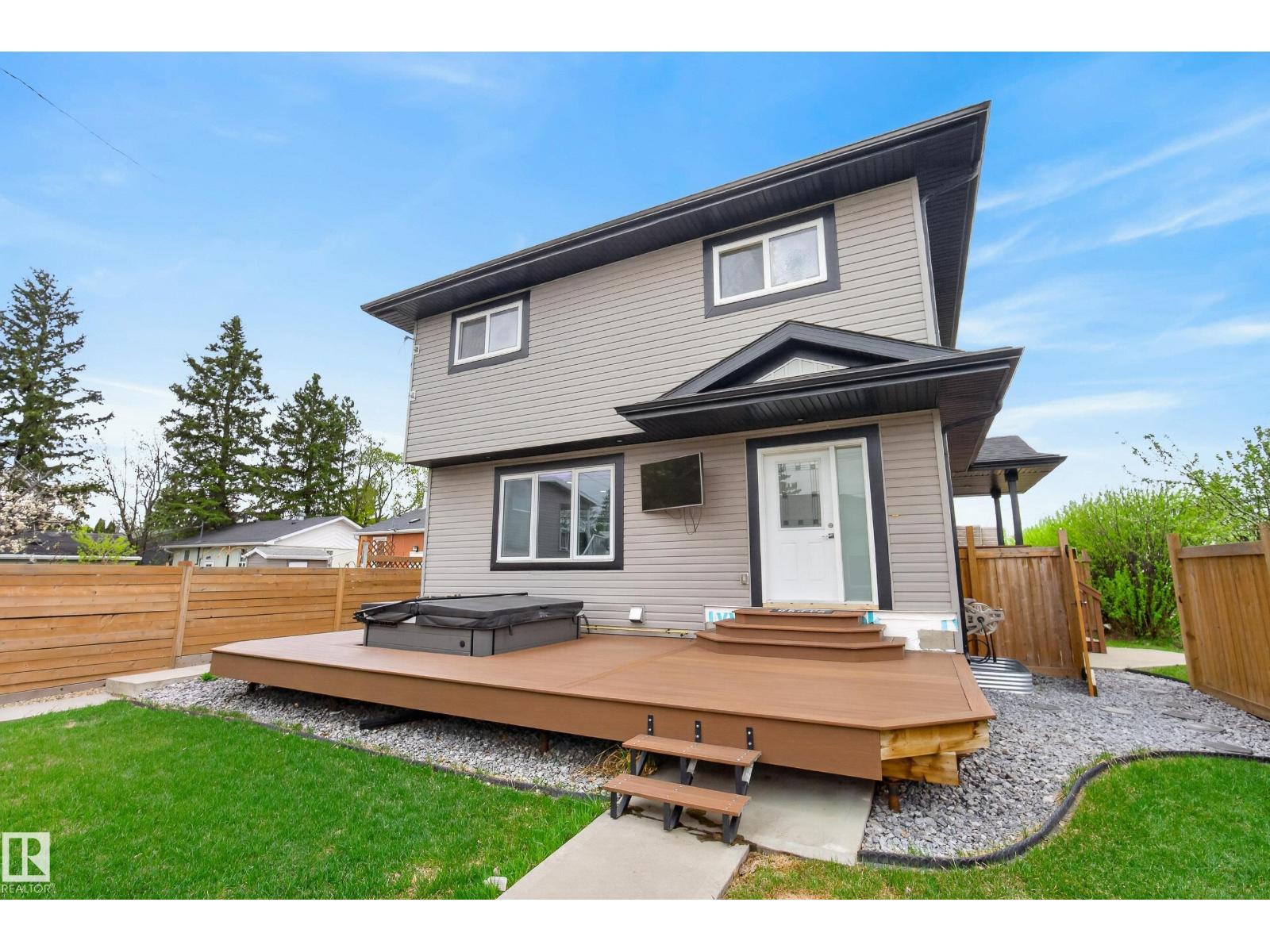 14921 90 AV NW - 5