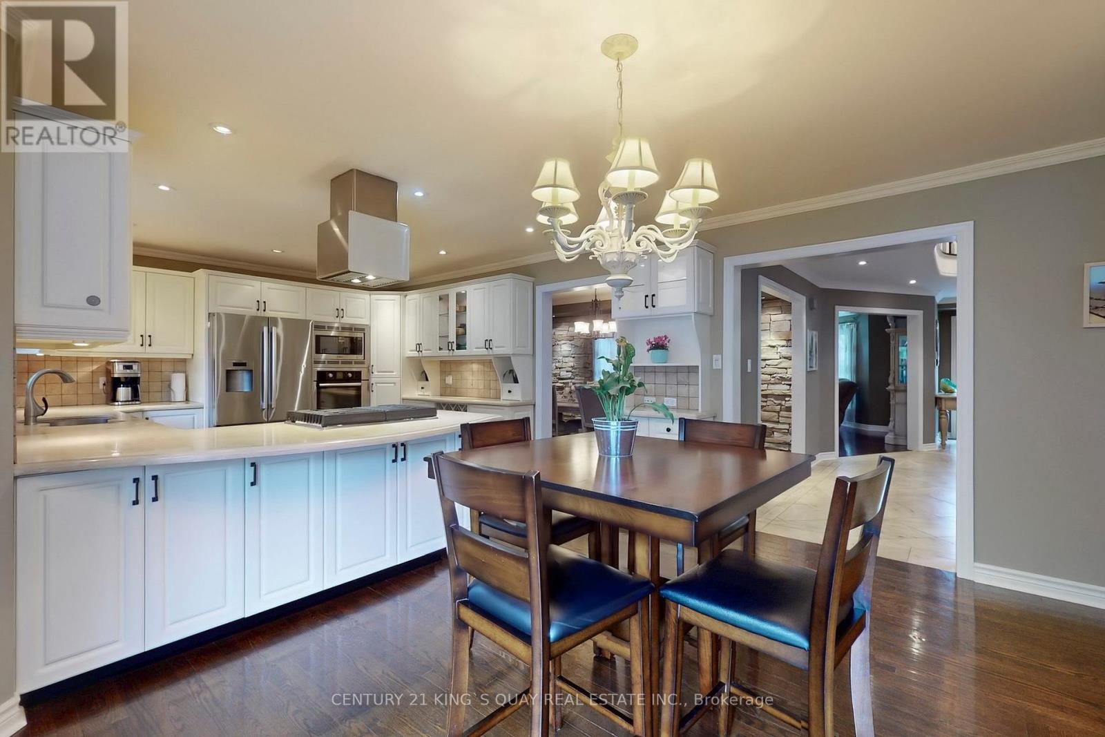 110 CRAWFORD CRESCENT - 13