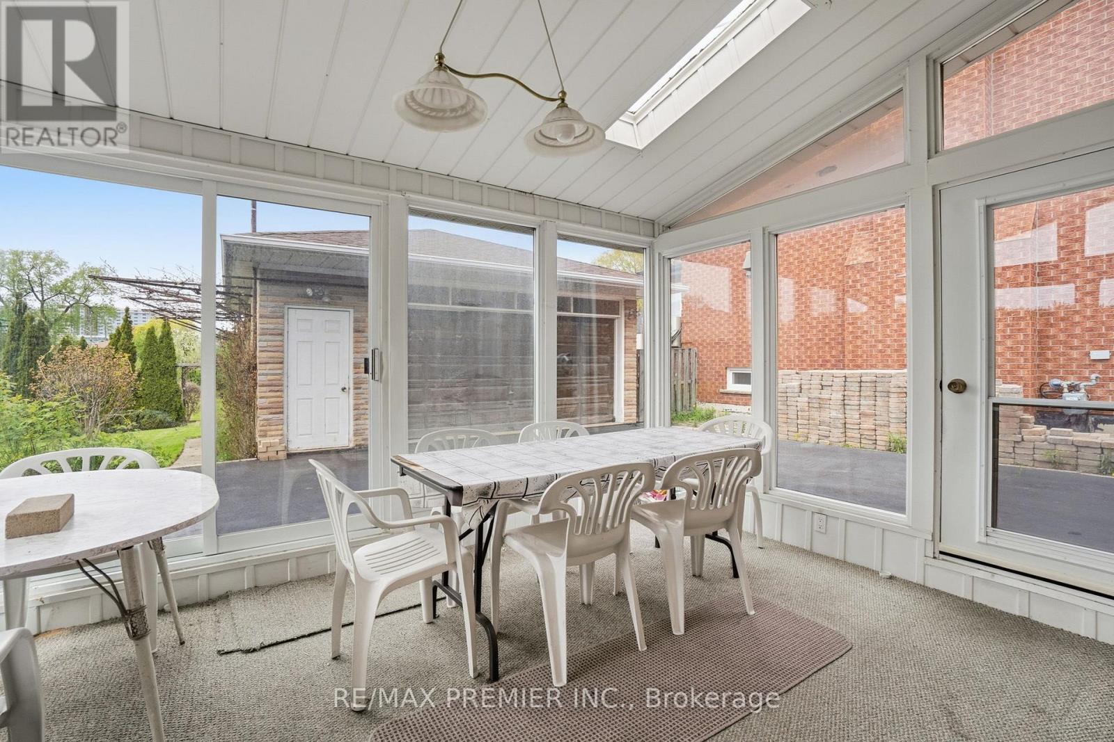 436 RUSTIC ROAD - 12