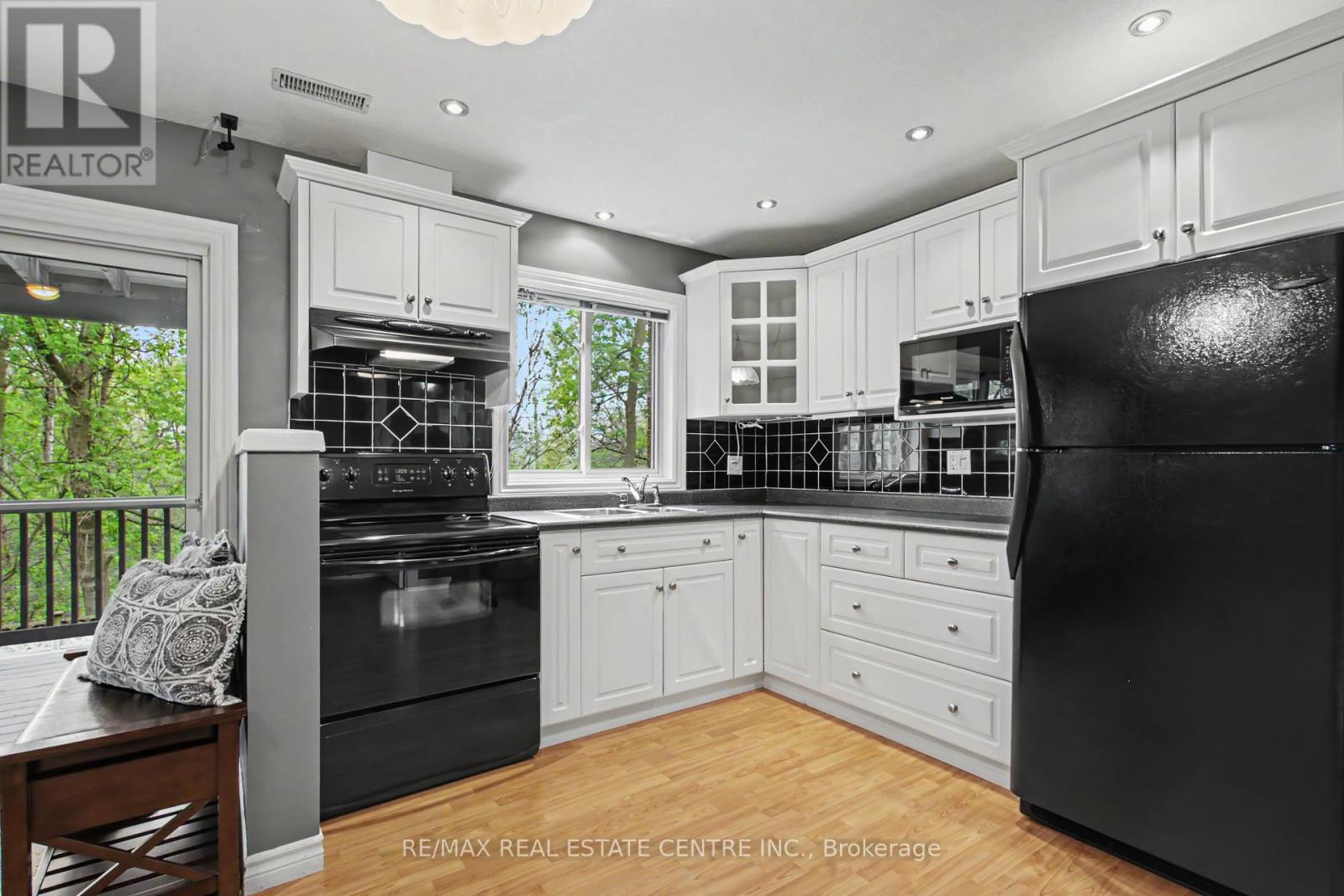 183 TAYLOR AVENUE - 33