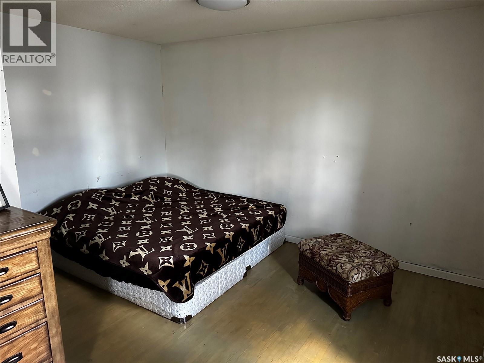 1175 Wallace STREET - 4