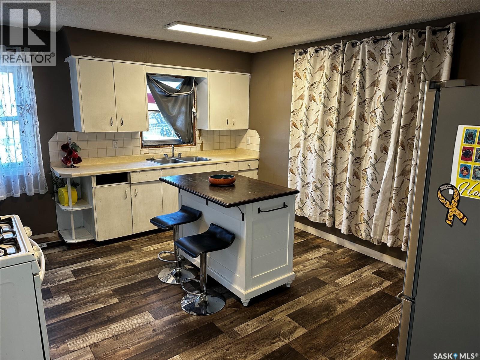 1175 Wallace STREET - 5