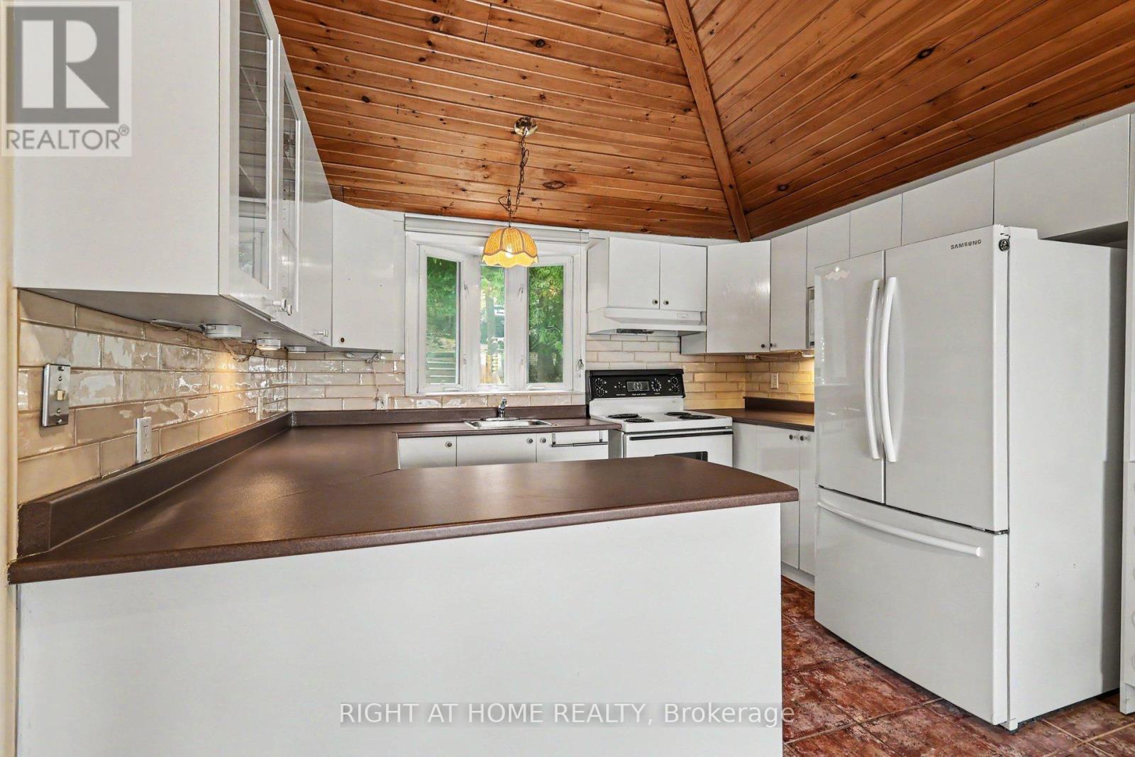 4664 NORTHWOODS DRIVE - 13