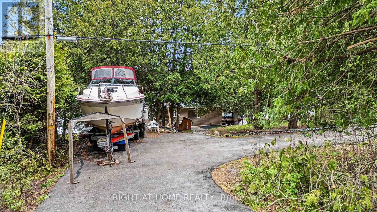 4664 NORTHWOODS DRIVE - 32