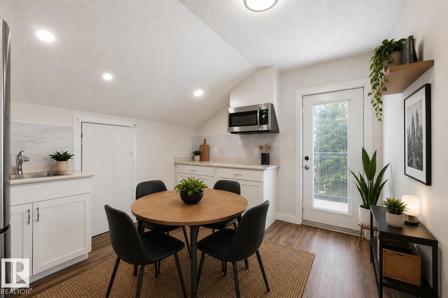 11146 78 AV NW, Edmonton