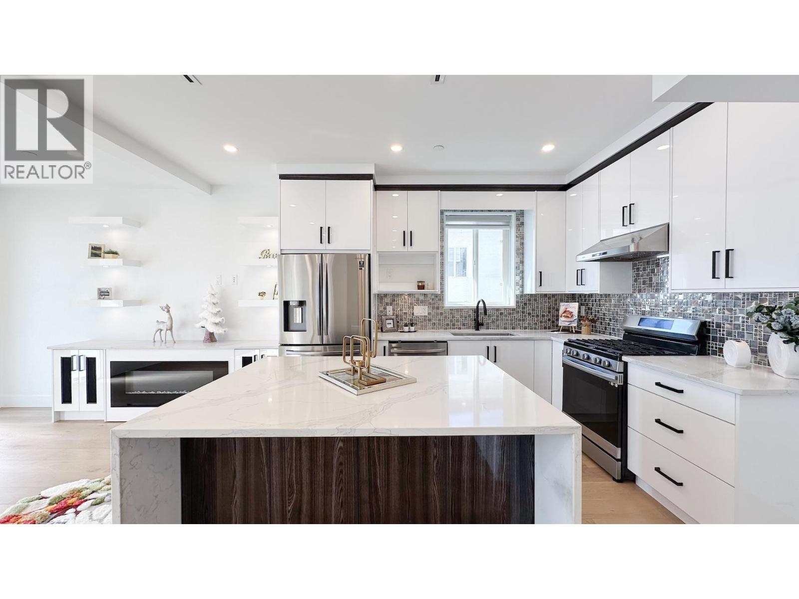 2723 TURNER Street - main photo