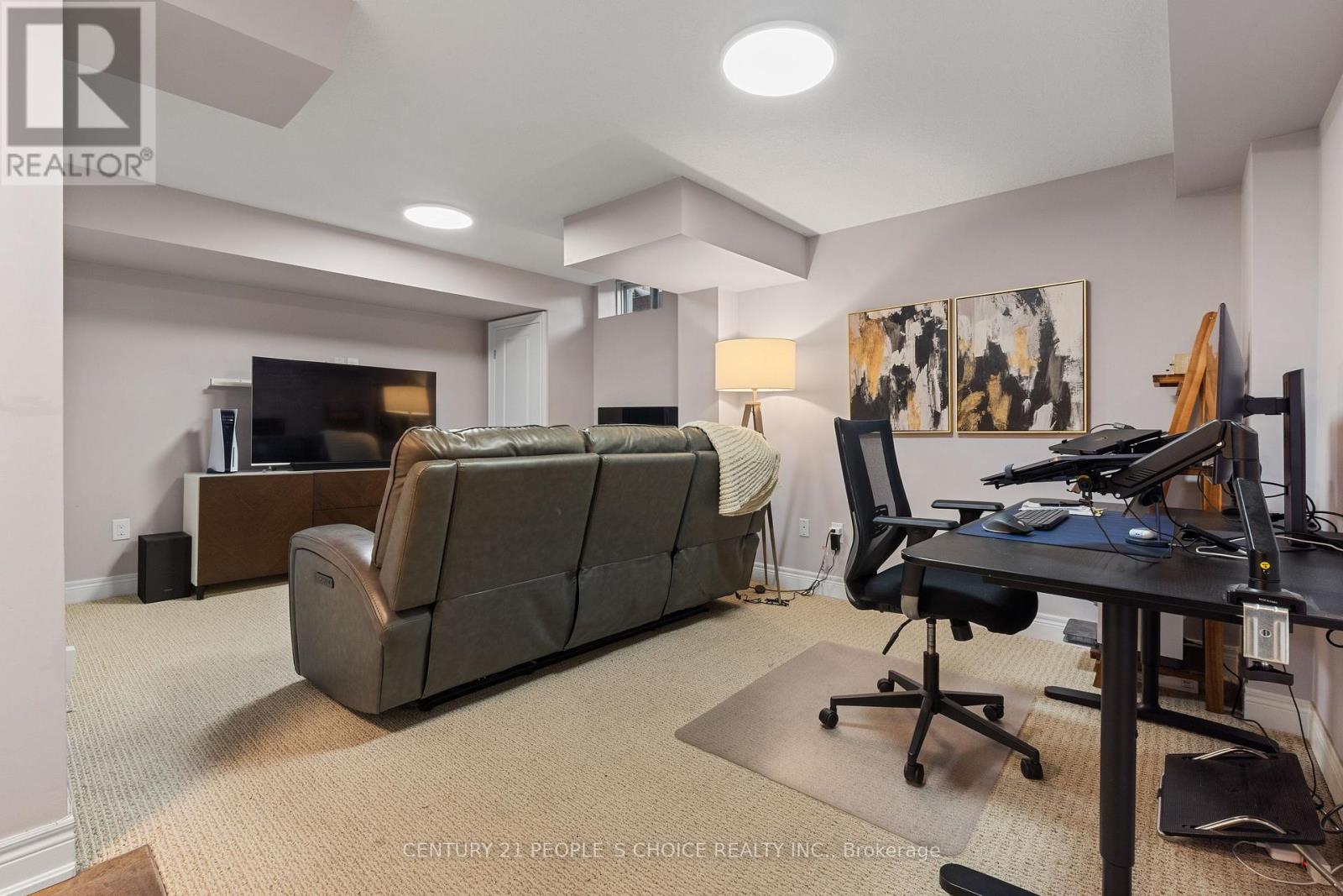 #5 5972 TURNEY DRIVE - 31