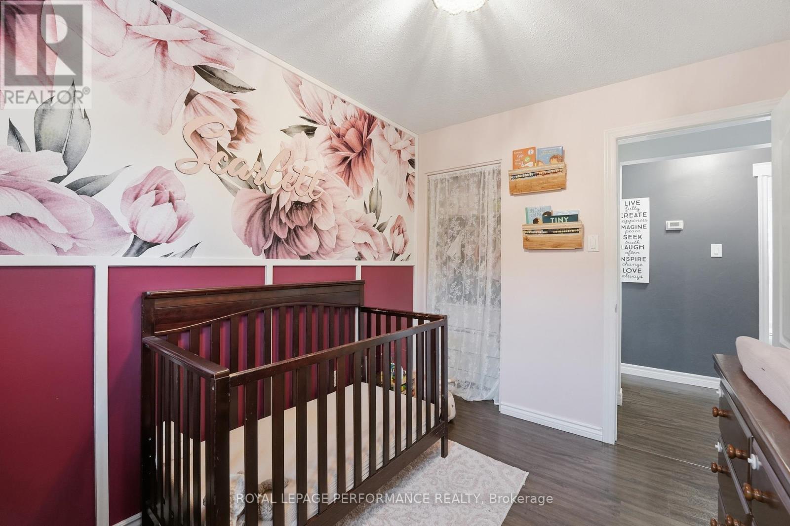 3071 YOUNG STREET - 23