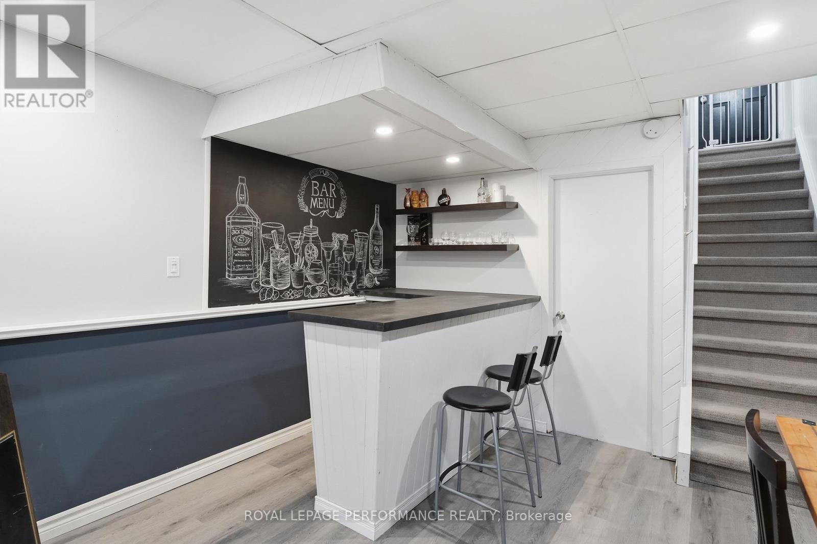 3071 YOUNG STREET - 28