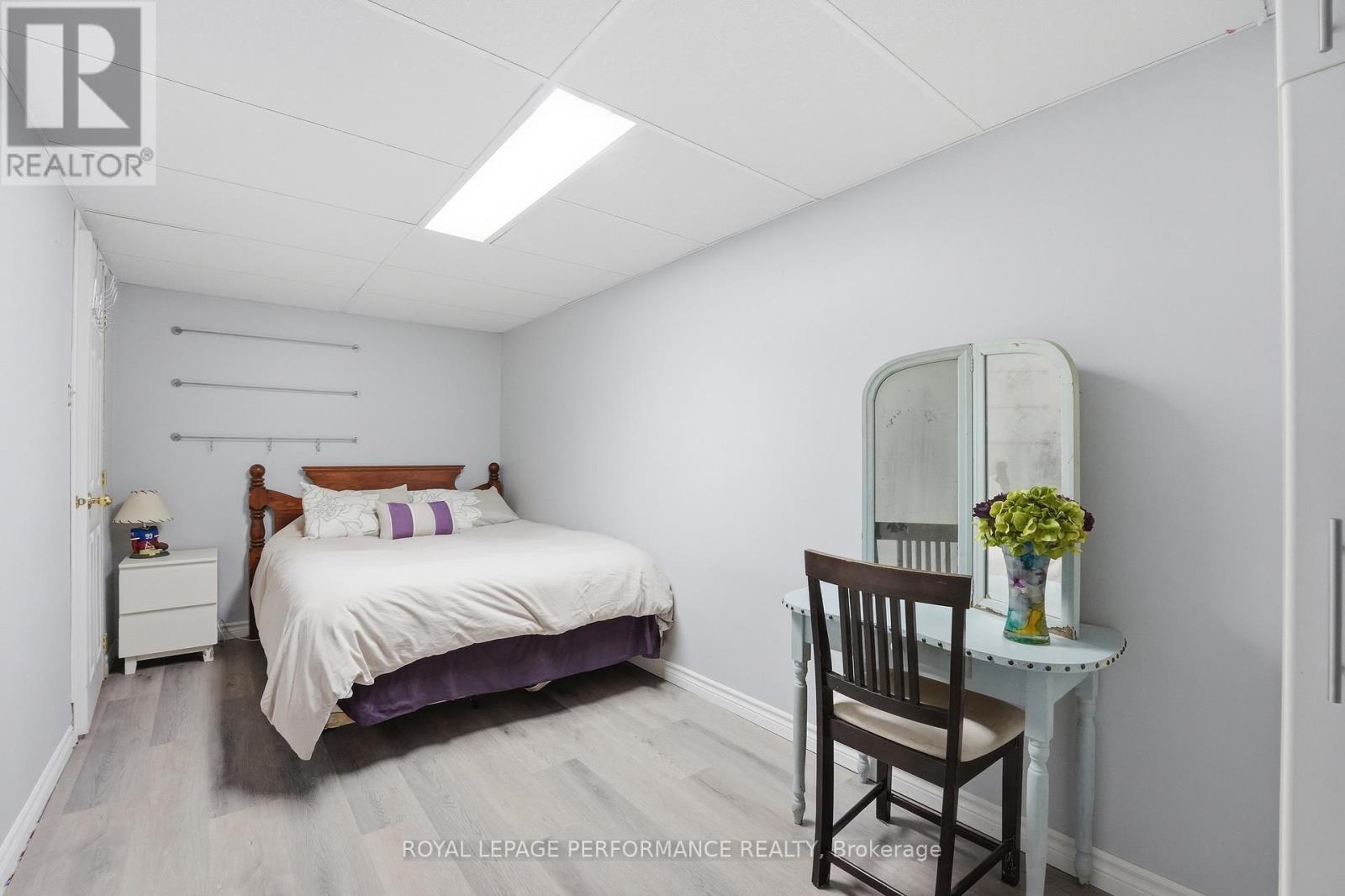3071 YOUNG STREET - 31