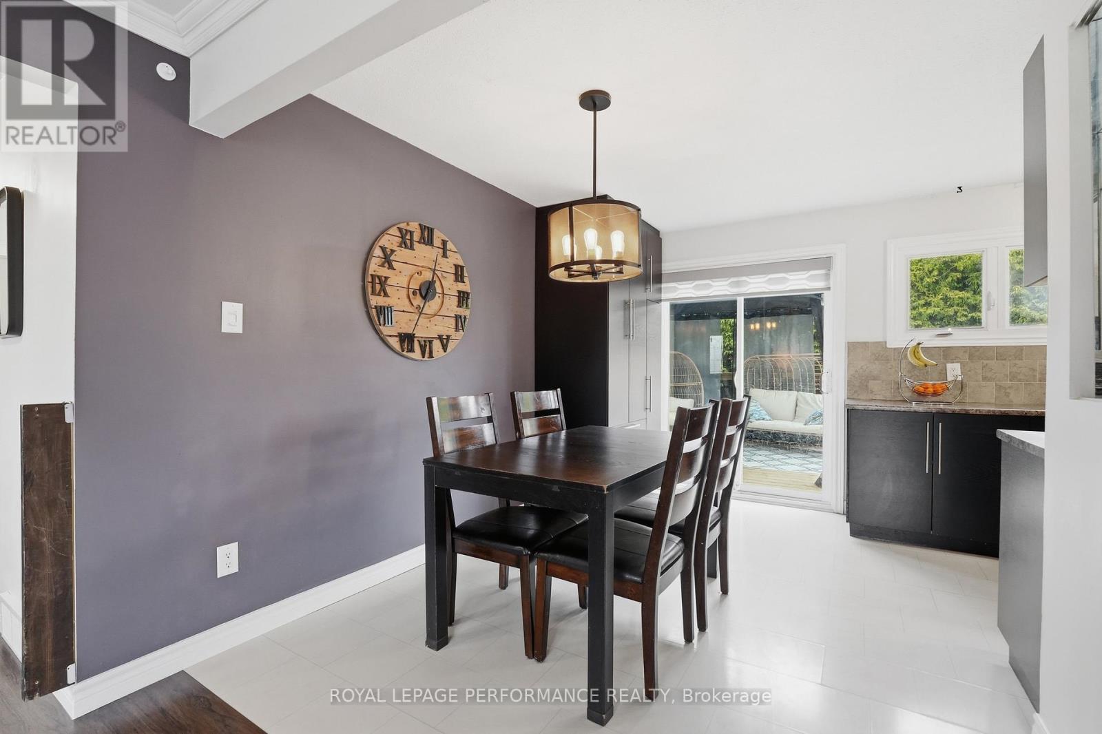 3071 YOUNG STREET - 9